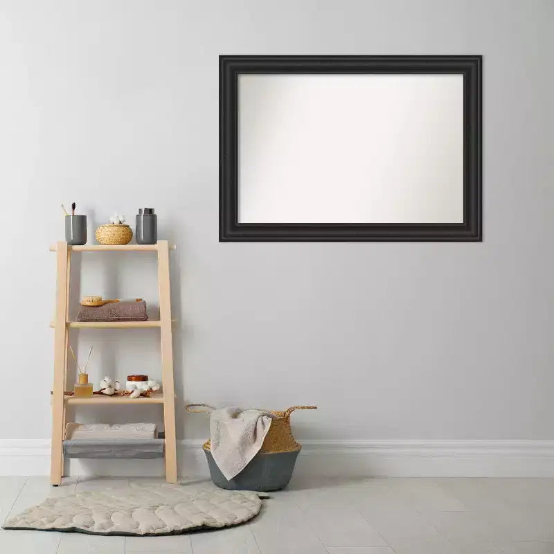 Specchio da parete per bagno 42"x30", cornice nera anticata con dettagli effetto legno grigio