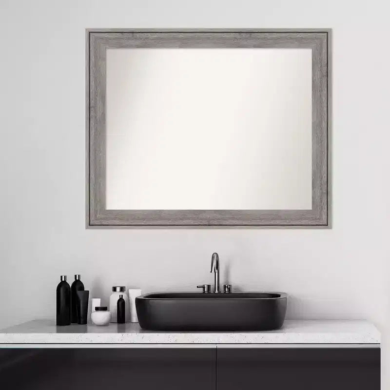 Specchio da parete per bagno 33"x27", cornice in legno anticato grigio con bordi rialzati