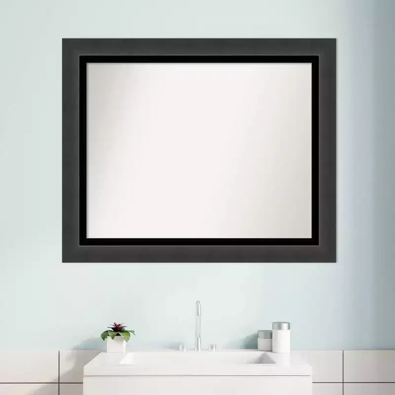 Specchio da bagno 33"x27", cornice nera opaca con bordo interno nero lucido