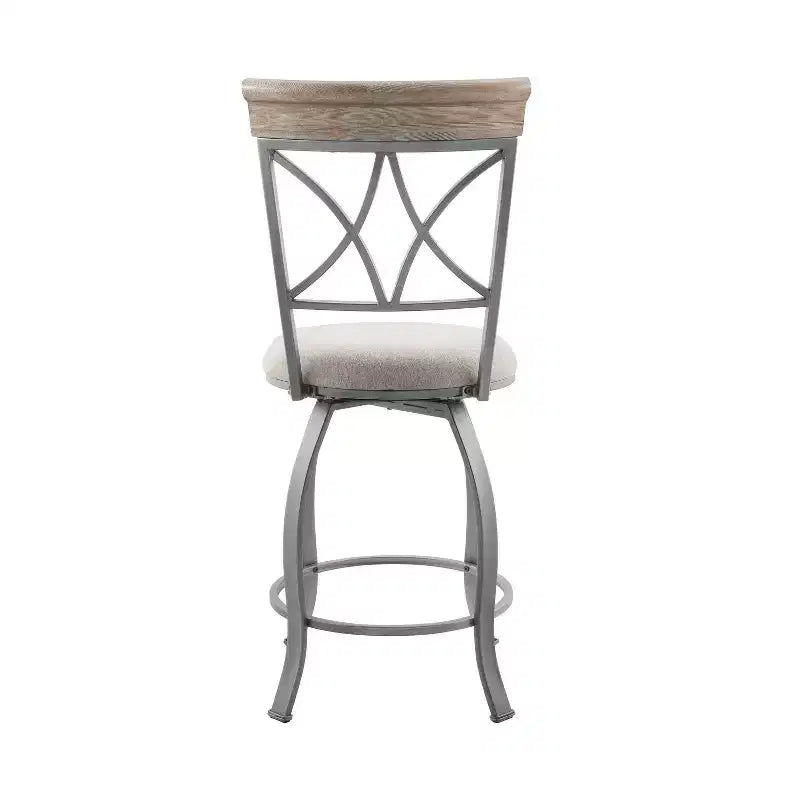 Tavolino da caffè ovale 46", pino caldo, gomma e accento in rattan, gambe affusolate