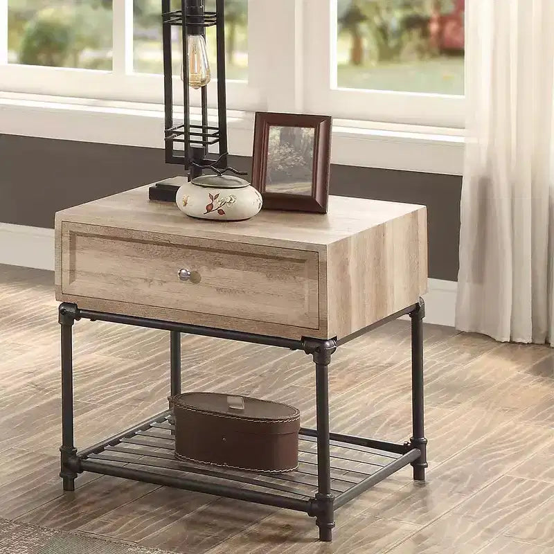 Tavolo da pranzo quadrato per interni/esterni da 23,75", piano in resina e base in acciaio, capacità 200 libbre