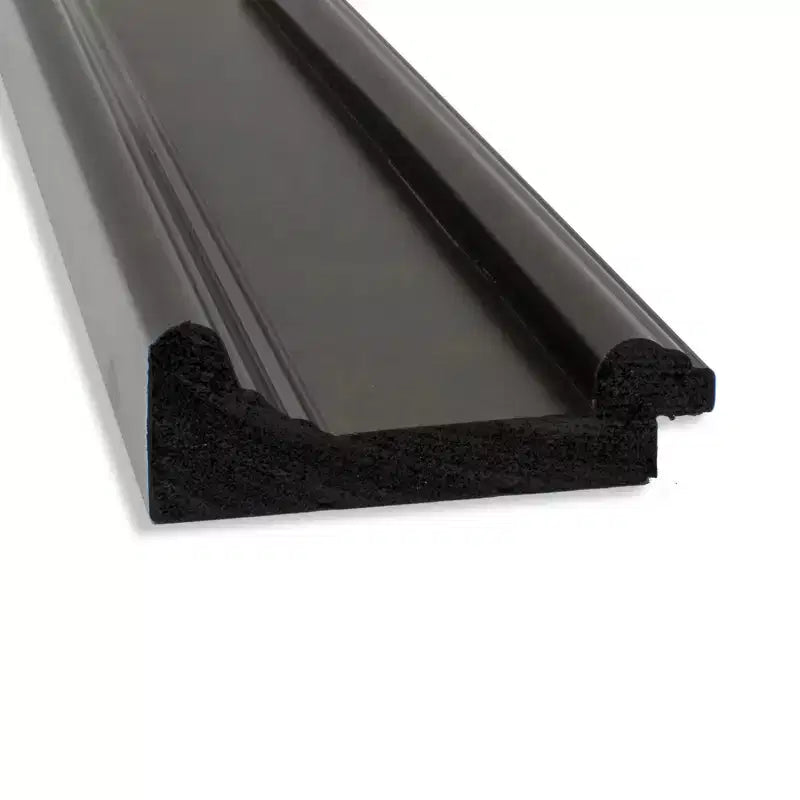 Specchio da parete per bagno Petite Bevel, cornice nera con bordi interni ed esterni rialzati